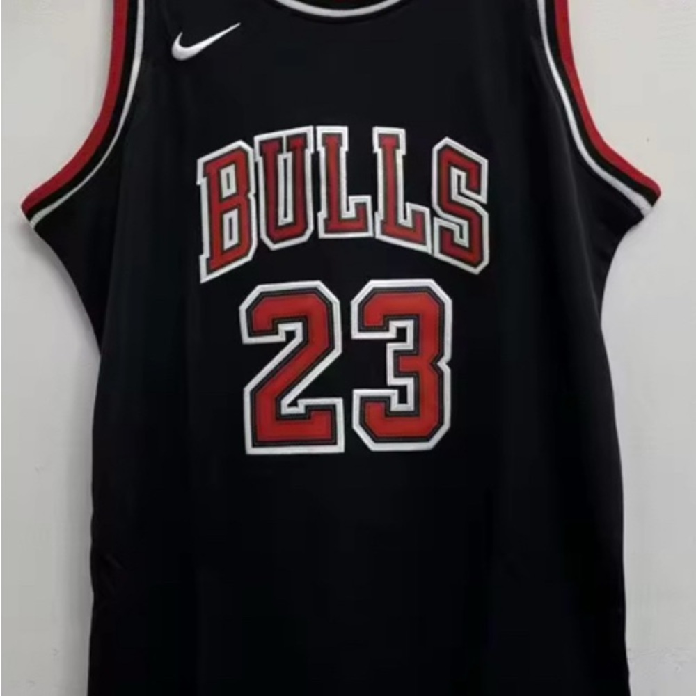 Michael Jordan Bulls #23 Black Basketball Kids Jersey Youth Medium 10/12 - Picture 3 of 3